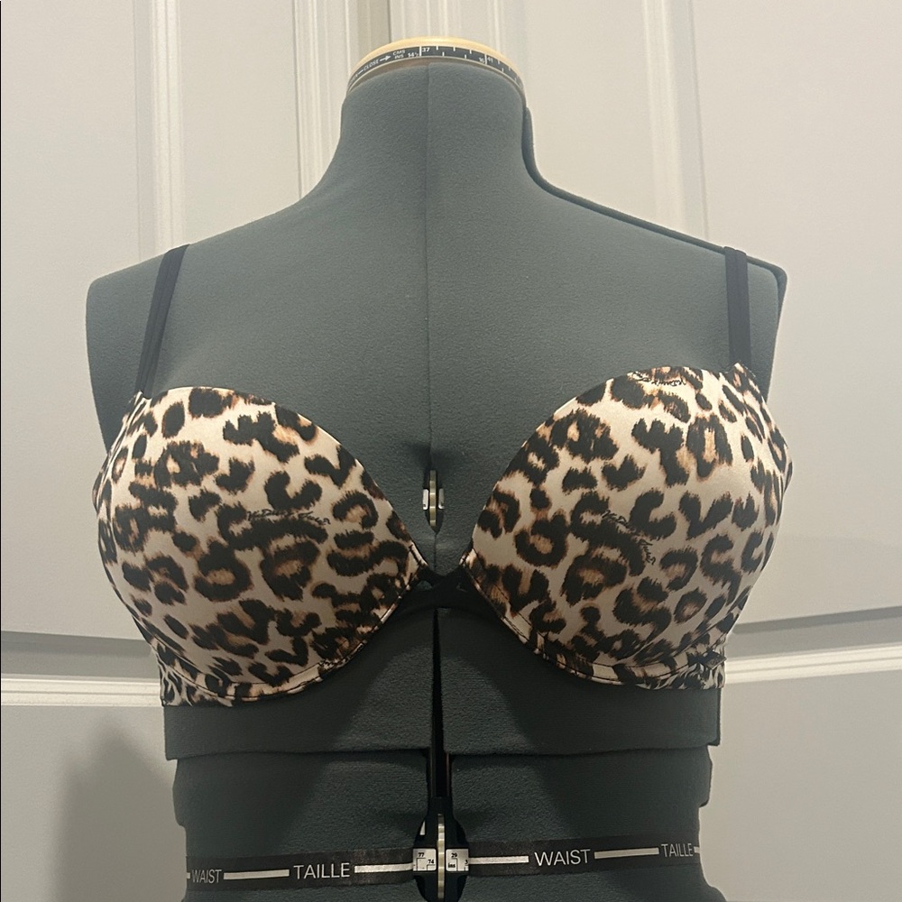 Victoria's Secret Very Sexy Push-Up Leopard Print Bra with Black Straps